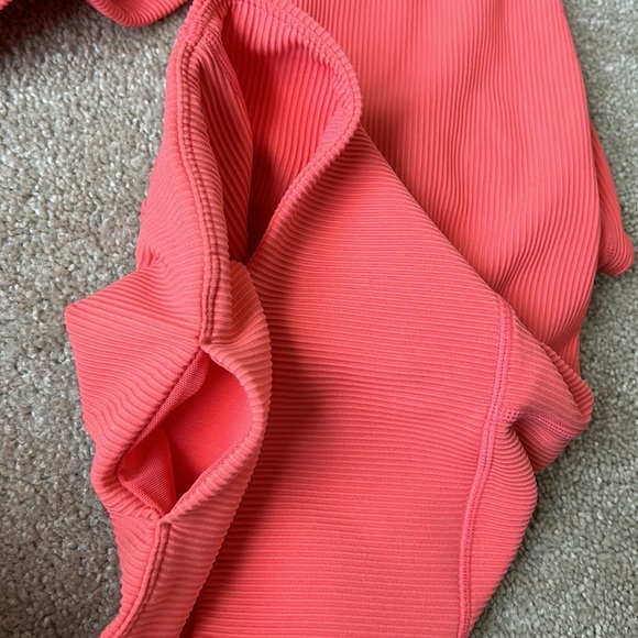 SCARLETT SPORTS BRA and PANT BY CREAM YOGA - Picture 3 of 14
